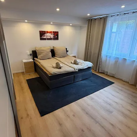 - Liebevolles Heim Li-apartments Appartement *
